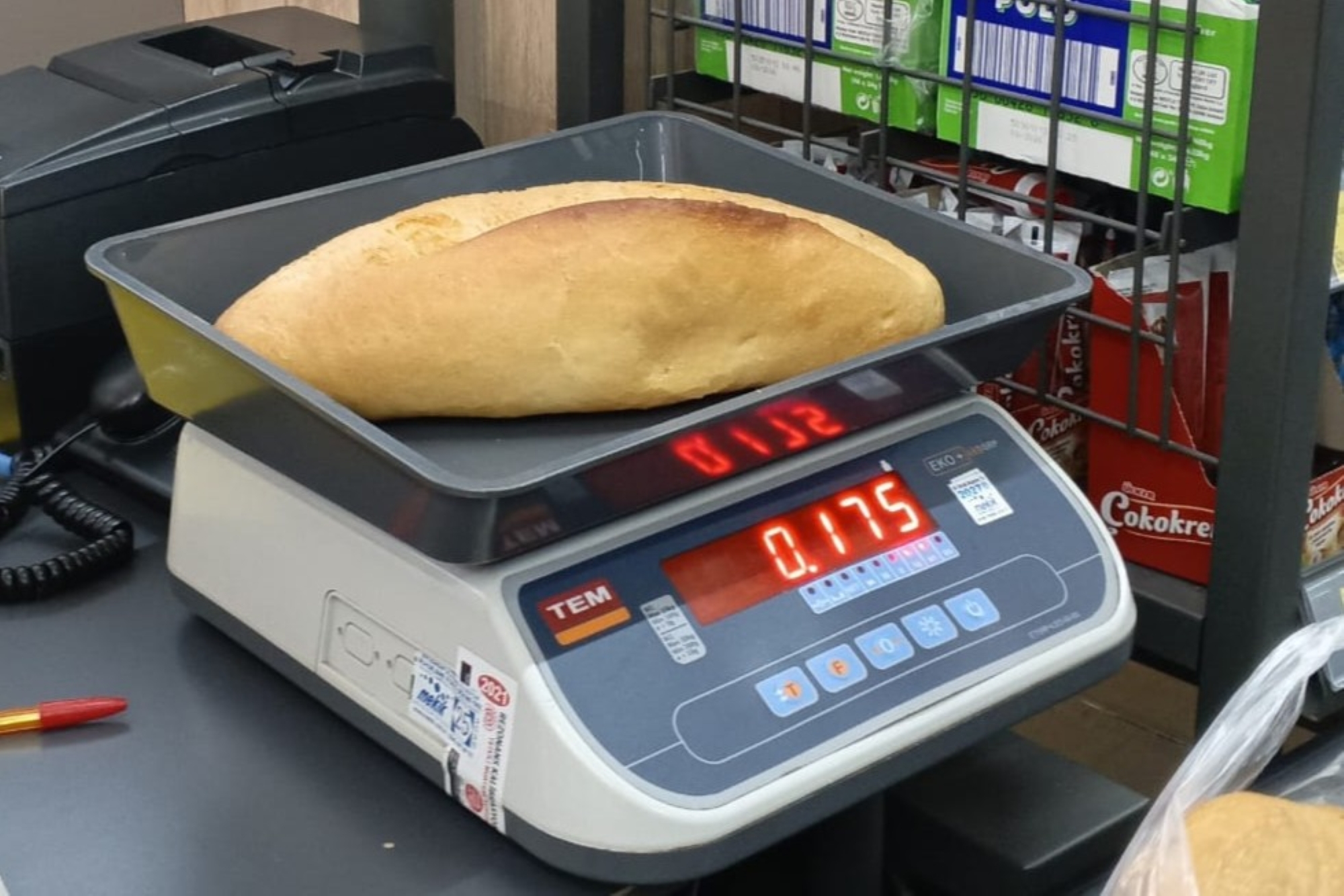 202506270954_gemlik'te-zincir-marketlere-eksik-gramajlı-ekmek-cezası-(3).jpg
