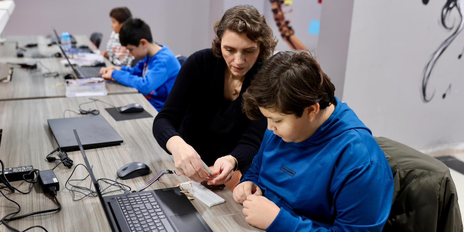 Gemlik’te Çocuklar Robotik Kodlama Öğreniyor