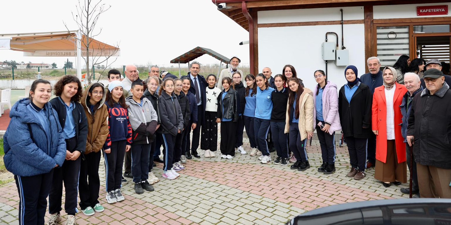 Miniklerden Yaşlı Konukevi