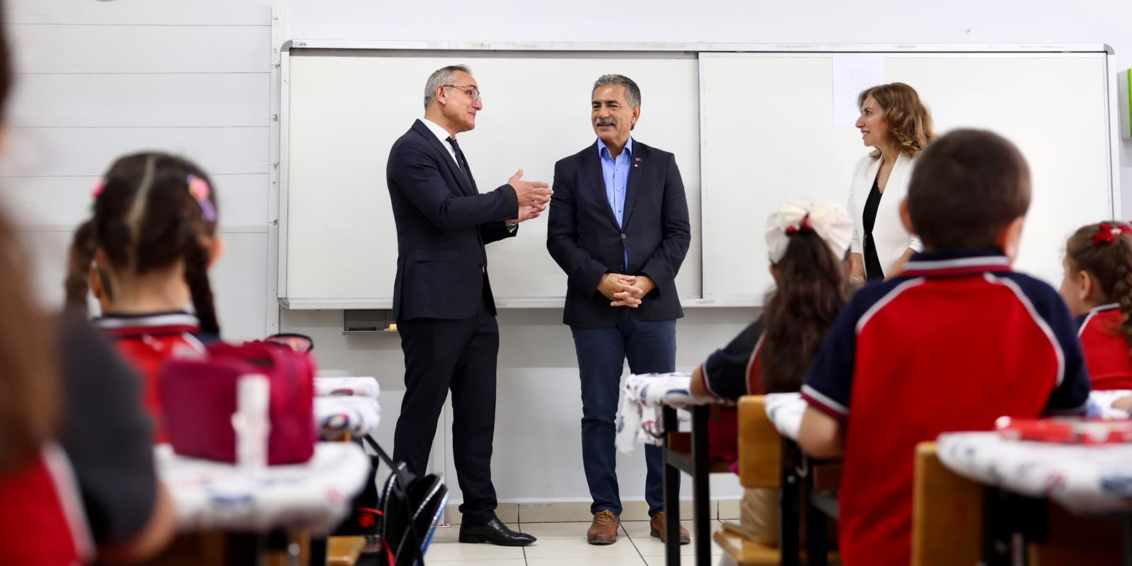 Gemlik Belediyesi İlk Ders Günü Öğrencilerin Yanında