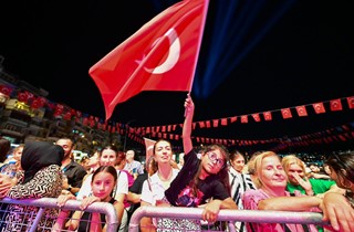 Kurtuluş Günü'nde Mehmet Çevik Fırtınası