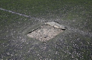 Gemlik’te Halı Sahalarda Kapsamlı Bakım