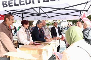Gemlik Belediyesi’nden Cumhuriyet Coşkusu