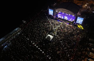 32. Uluslararası Gemlik Zeytini Festivali Selçuk Balcı Konseriyle Sona Erdi