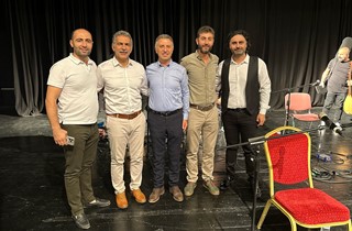 Gemlikli sanatçılardan barış türküleri