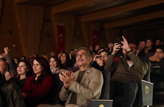 Gemlik’in Gelenekselleşen Tiyatro Festivali Başladı