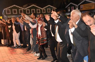 10. Hemşehri Dernekleri Festivali’nde Coşku Hız Kesmeden Devam Ediyor