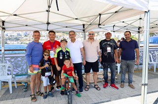 Gemlik'te Zafer Bayramı Coşkusu Su Sporlarıyla Taçlandı