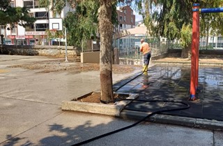 Gemlik'te okul bahçeleri pırıl pırıl