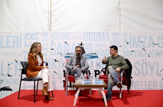 Gemlik Kitap Limanı’nda Murat Menteş ve Alper Canıgüz’den Edebiyat Dolu Final