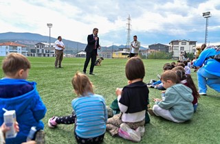 Gemlik Belediyesi’nden Hayvan Rehabilitasyonunda Bir İlk: “Önce Eğit, Sonra Sahiplendir”