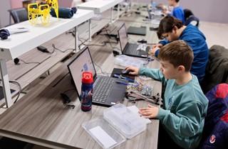 Gemlik’te Çocuklar Robotik Kodlama Öğreniyor