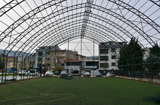 Gemlik’te Halı Sahalarda Kapsamlı Bakım