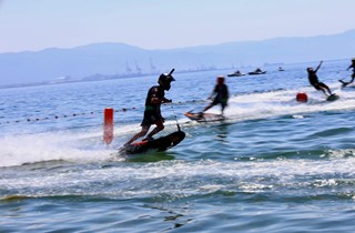 Gemlik'te Zafer Bayramı Coşkusu Su Sporlarıyla Taçlandı