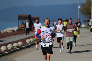 Gemlik'te Cumhuriyet'in 102. Yılına Yakışan Cumhuriyet Koşusu