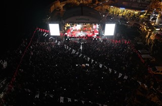 32. Uluslararası Gemlik Zeytini Festivali’nde Bahadır Tatlıöz Coşkusu
