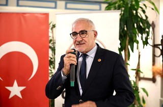 Başkan Şükrü Deviren meclis üyeleriyle iftarda buluştu