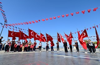 Gemlik’in Kurtuluşunun 103. Yılı Coşkuyla Kutlanıyor