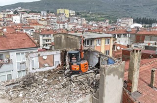 Çürük Binaya Kontrollü Yıkım