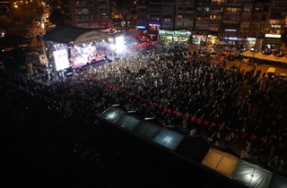32. Uluslararası Gemlik Zeytini Festivali’nde Bahadır Tatlıöz Coşkusu