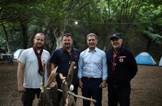 Başkan Deviren, İzci Kampında Gençlerle Buluştu