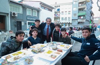 İftarlık Pideler Gemlik Belediyesi'nden