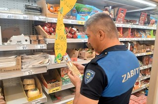 Raf ve Kasada Fiyat Farkı Zabıta Denetimine Takıldı