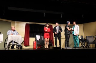 Gemlik’in Gelenekselleşen Tiyatro Festivali Başladı