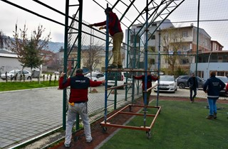 Gemlik’te Halı Sahalarda Kapsamlı Bakım