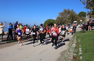 Gemlik'te Cumhuriyet'in 102. Yılına Yakışan Cumhuriyet Koşusu
