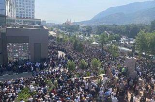 Başkan Deviren, Manisa Büyükşehir Belediye Başkanı Ferdi Zeyrek'in Cenazesine Katıldı