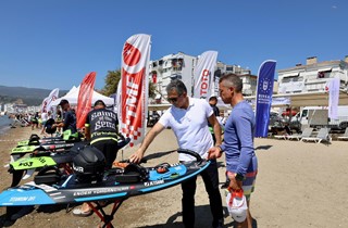 Gemlik'te Zafer Bayramı Coşkusu Su Sporlarıyla Taçlandı