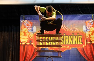 Çocuklar Yetenek Sirkiniz'i Heyecanla İzledi