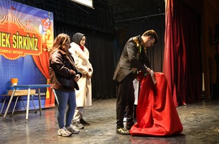 Çocuklar Yetenek Sirkiniz'i Heyecanla İzledi