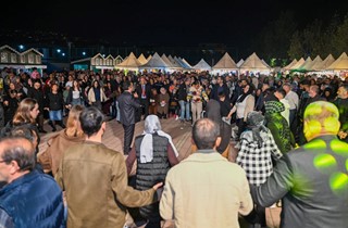 10. Hemşehri Dernekleri Festivaline Zeynep Başkan Damga Vurdu!