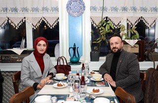 Başkan Şükrü Deviren meclis üyeleriyle iftarda buluştu