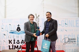 Gemlik Kitap Limanı'na İlk Günden Yoğun İlgi