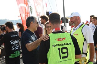 Gemlik'te Deniz Yarışları Nefes Kesti