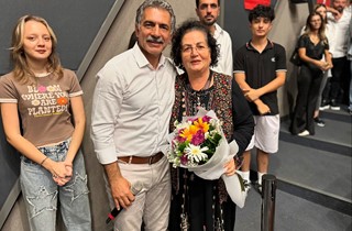 Gemlikli sanatçılardan barış türküleri