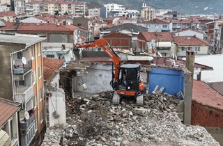 Çürük Binaya Kontrollü Yıkım