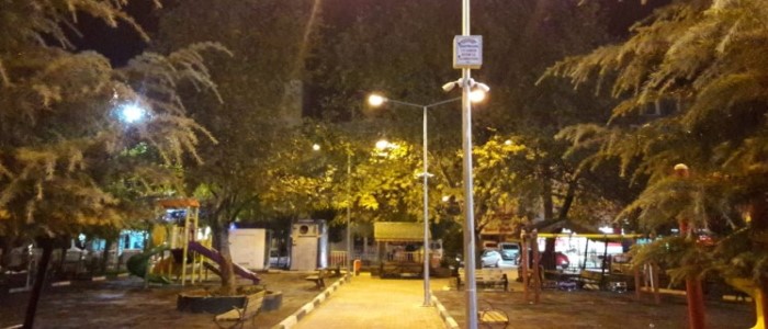 GEMLİK’TE PARK AYDINLATMALARI YENİLENİYOR