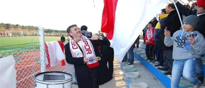 TARAFTAR İSTEDİ BAŞKAN YILMAZ OTOBÜS KİRALADI