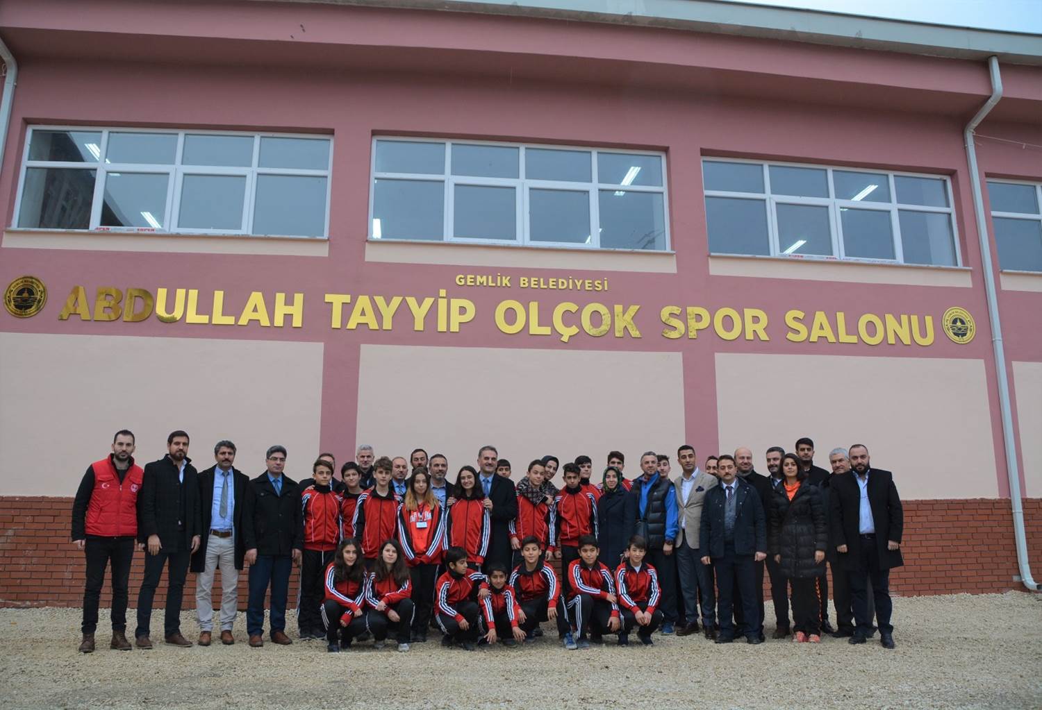 Abdullah Tayyip Olçok Spor Salonu